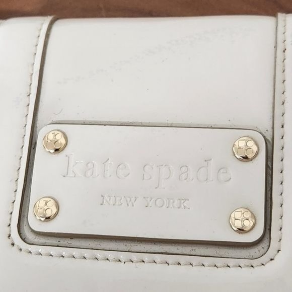Kate Spade Wallet Pouch Patent Leather  Logo Zip - Picture 7 of 12